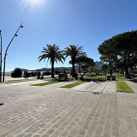 2 Pieces En Bord De Mer, 3 Couchages - - Fr-1-225-26 Apartment